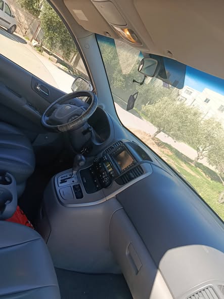 كيا كرنفال 2014 - صورة 4