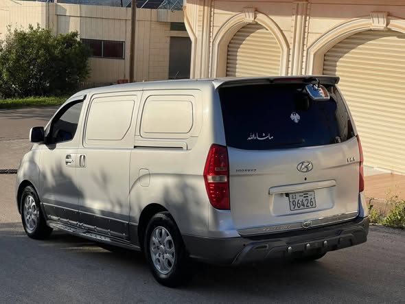 هيونداي H-1 2011 - صورة 1