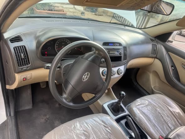 هيونداي افانتي 2009 - صورة 5