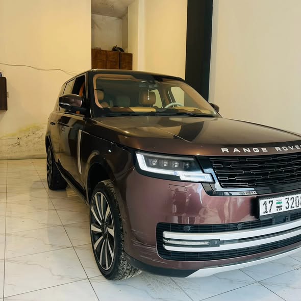 رنج روفر فوك 2024 - صورة 3