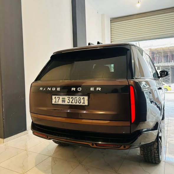 رنج روفر فوك 2024 - صورة 4