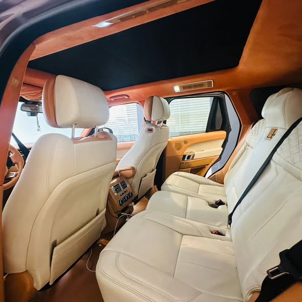 رنج روفر فوك 2024 - صورة 5