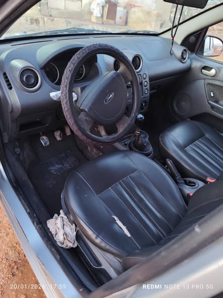 فورد فييستا 2006 - صورة 4