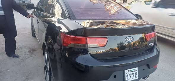 كيا فورتي 2011 - صورة 2