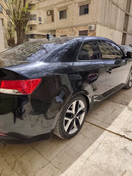 كيا فورتي 2011 - صورة 3