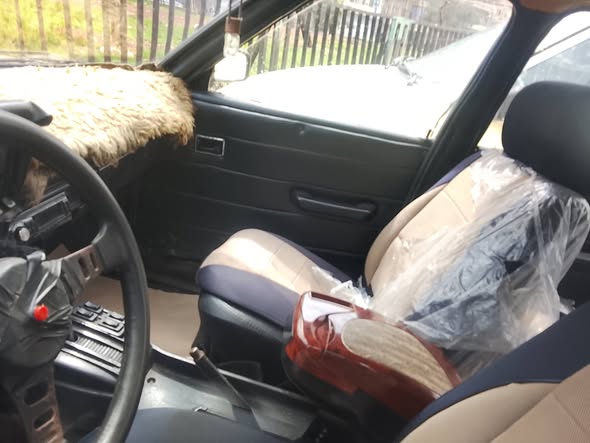 أوبل اسكونا 1983 - صورة 2