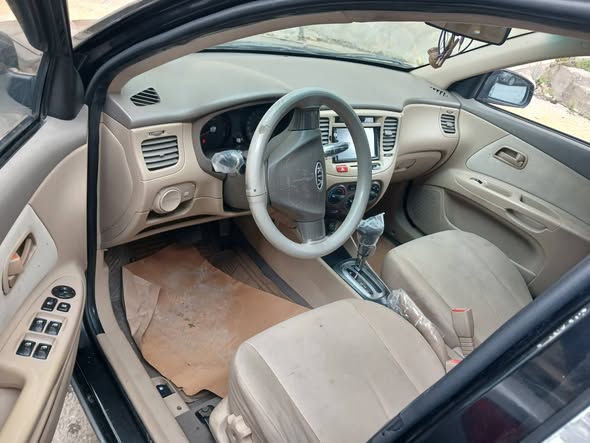 كيا ريو 2008 - صورة 2