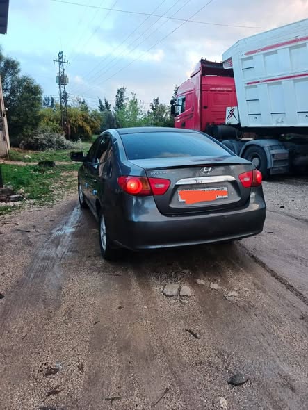 هيونداي افانتي 2008 - صورة 2