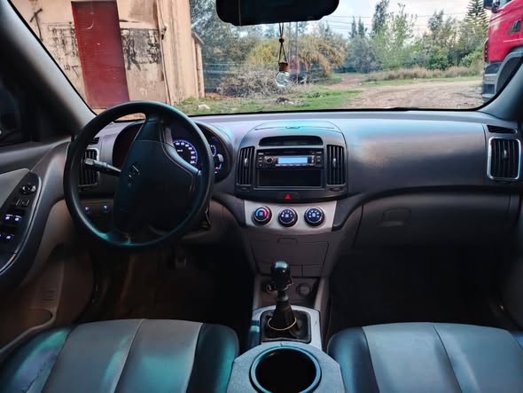 هيونداي افانتي 2008 - صورة 5