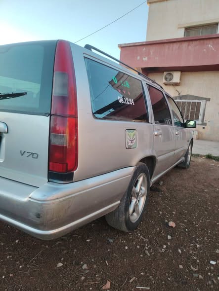 فولفو V70 1998 - صورة 3