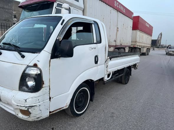 كيا كيا 2700 2010 - صورة 4