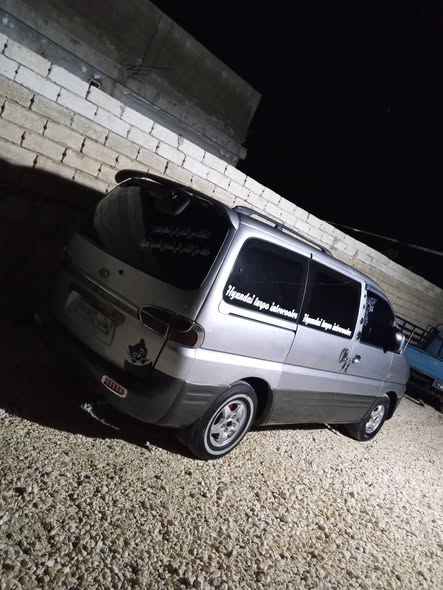 هيونداي ستاركس 2002 - صورة 2