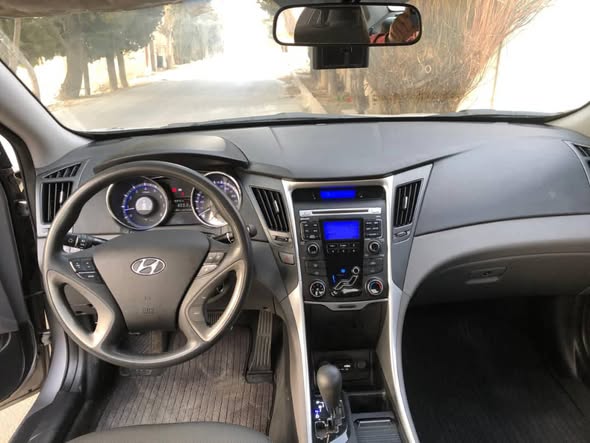 هيونداي سوناتا 2010 - صورة 3