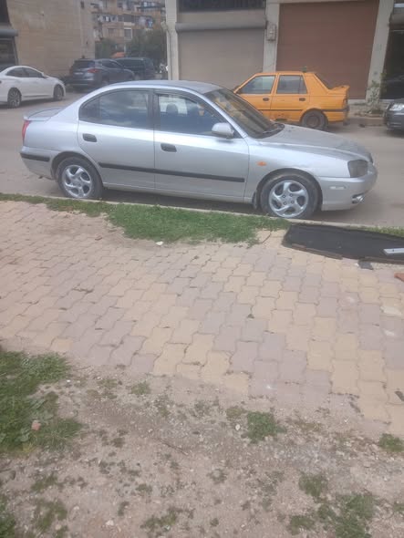 هيونداي افانتي 2006 - صورة 2