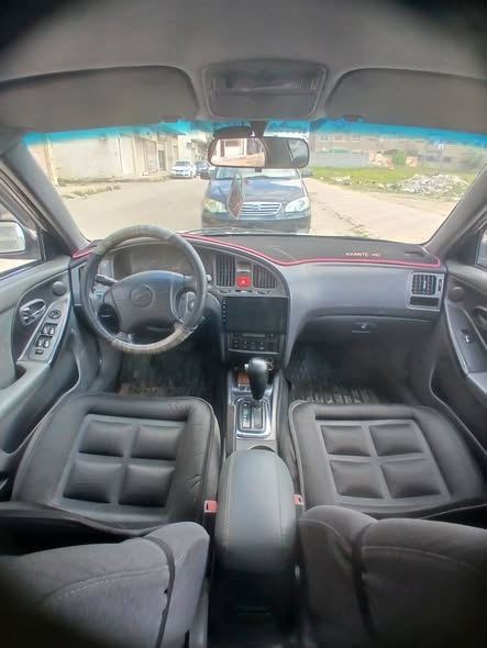 هيونداي افانتي 2006 - صورة 4