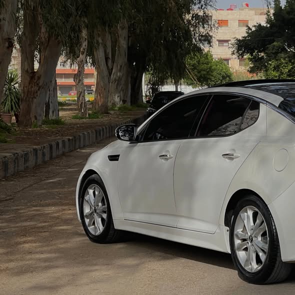 كيا أوبتيما 2013 - صورة 3