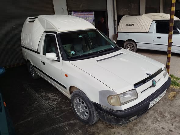 سكودا بيك أب 2000 - صورة 3