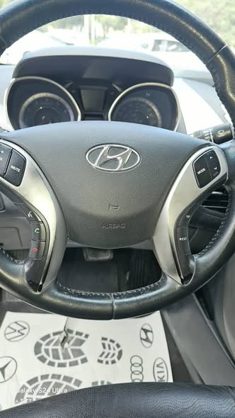 هيونداي إلنترا 2012 - صورة 3