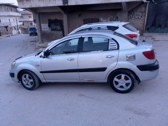 كيا ريو 2005 - صورة 2