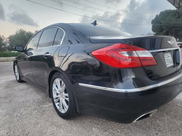 هونداي جينيسيس 2012 - صورة 5