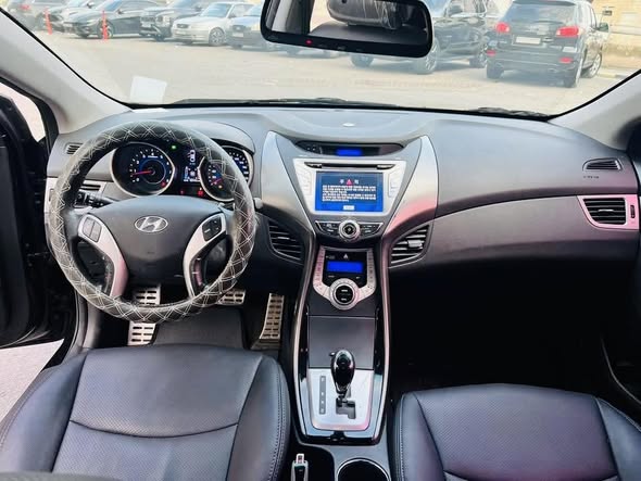 هونداي افانتي 2012 - صورة 1