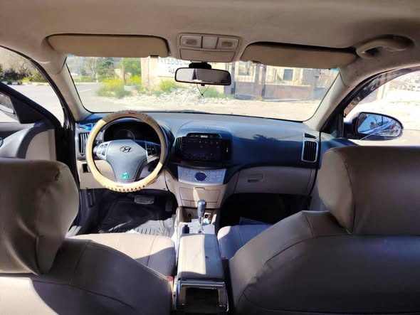 هيونداي افانتي 2009 - صورة 4