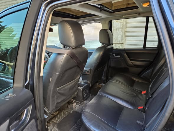 لاند روفر فريلاندر 2008 - صورة 4