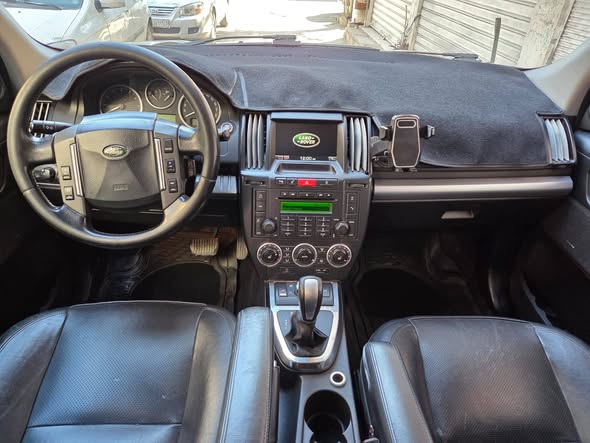 لاند روفر فريلاندر 2008 - صورة 5