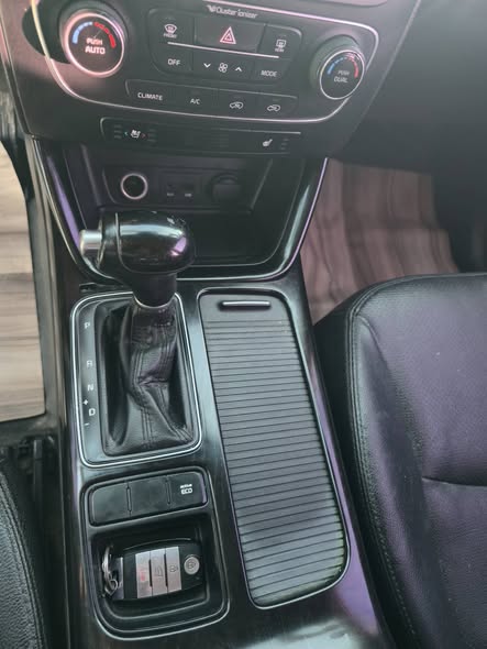 كيا سورينتو 2013 - صورة 4