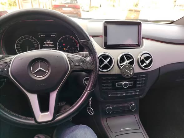 مرسيدس B 200 2013 - صورة 2