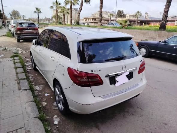مرسيدس B 200 2013 - صورة 3