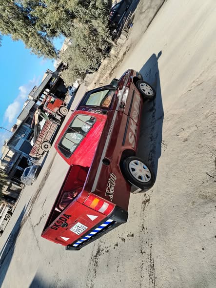 سكودا بيك أب 1995 - صورة 1