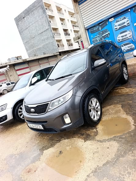 كيا سيرنتو 2013 - صورة 3