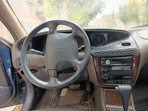 دايو لوغينزا 1998 - صورة 4