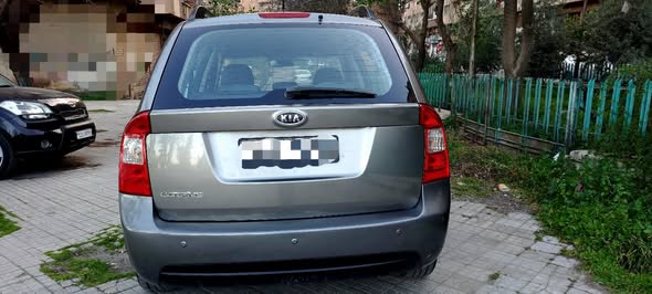 كيا كارينز 2009 - صورة 3