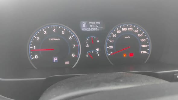 هيونداي افانتي 2011 - صورة 5