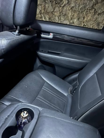 كيا سورنتو 2011 - صورة 1