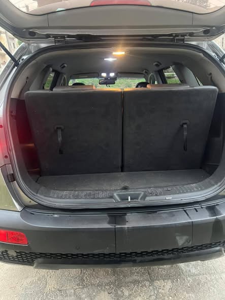 كيا سورنتو 2011 - صورة 2