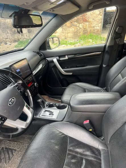 كيا سورنتو 2011 - صورة 4