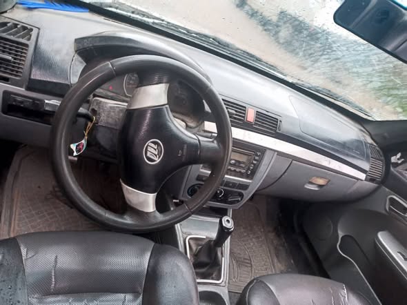 ليفان 520 2008 - صورة 2