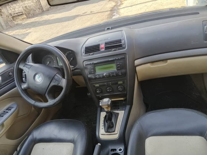 سكودا أوكتافيا 2008