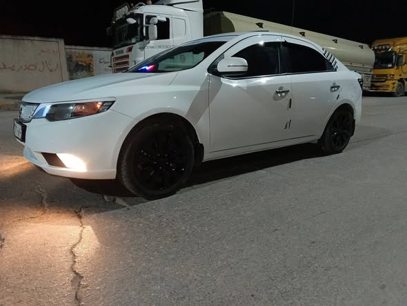 كيا فورتي 2011 - صورة 4