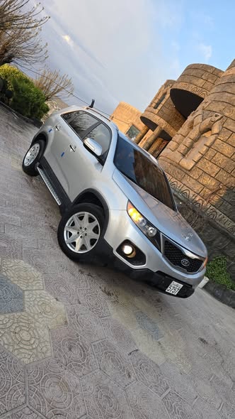 كيا سيرنتو 2010 - صورة 3