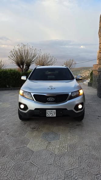 كيا سيرنتو 2010 - صورة 5