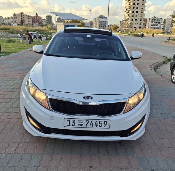 كيا K5 2011 - صورة 1