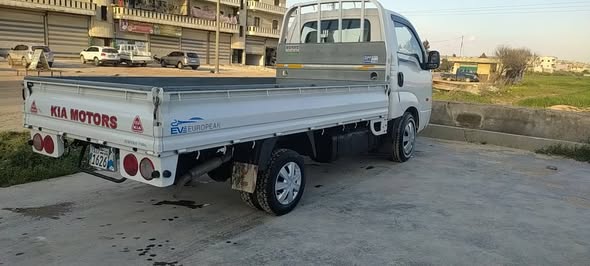 كيا بانغو 2010 - صورة 2