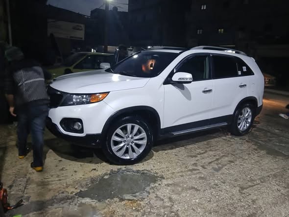 كيا سورينتو 2010 - صورة 2