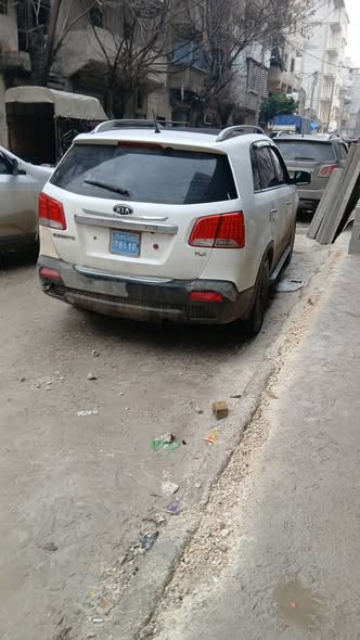 كيا سورينتو 2010 - صورة 5