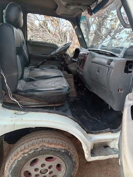 كيا بونغو 2002 - صورة 4