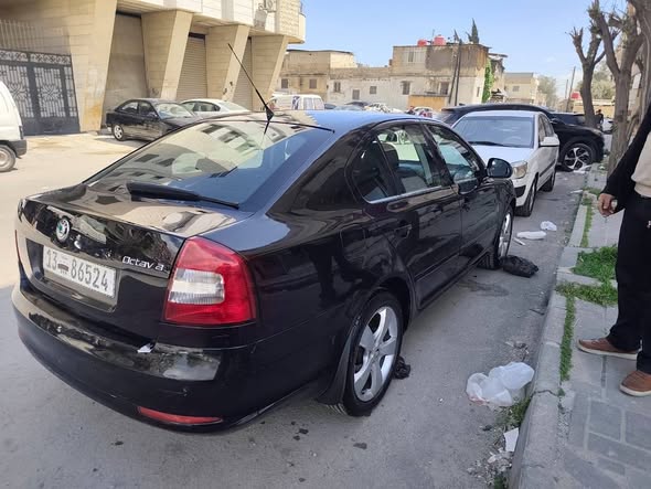 سكودا أوكتافيا 2010 - صورة 2